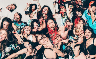 Fra hverdag til fest: Sådan accessoriserer du dit hår med hårspænder og hårsløjfer